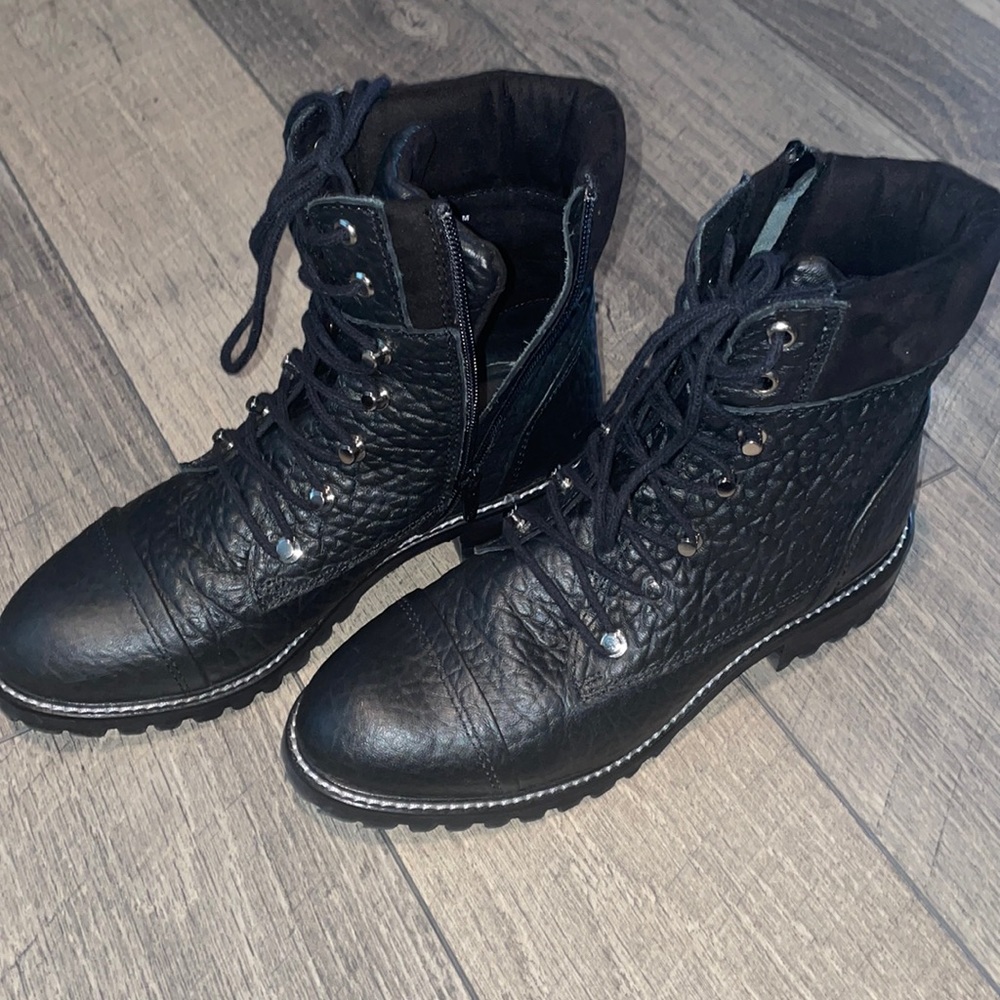 Size 8 Black Madden Girl  combat boots
